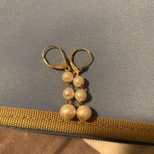 Pearl dangle earrings